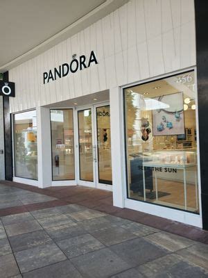 pandora in oakbrook.